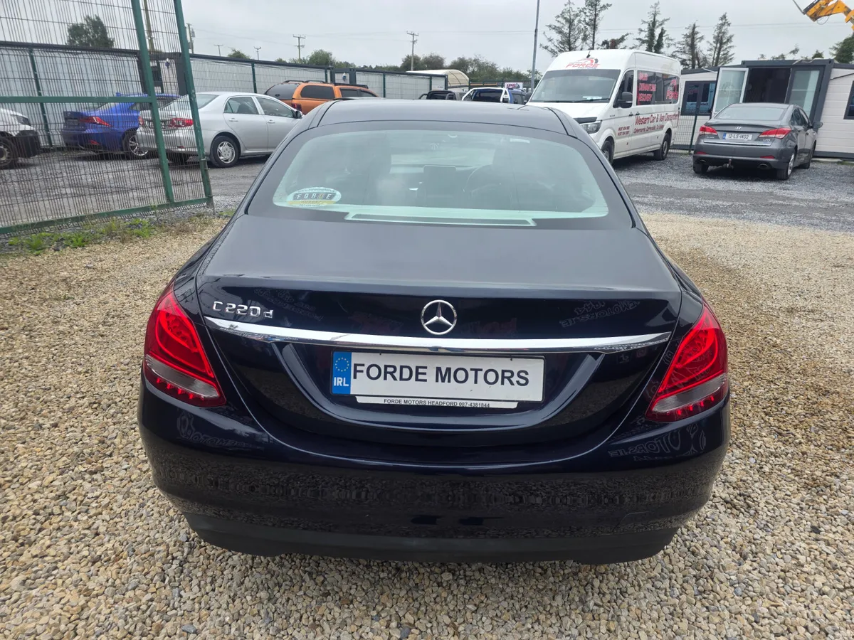 Mercedes-Benz C-Class 2016 - Image 5