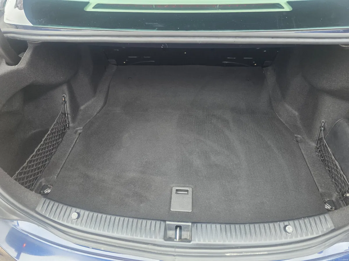 Mercedes-Benz C-Class 2016 - Image 6