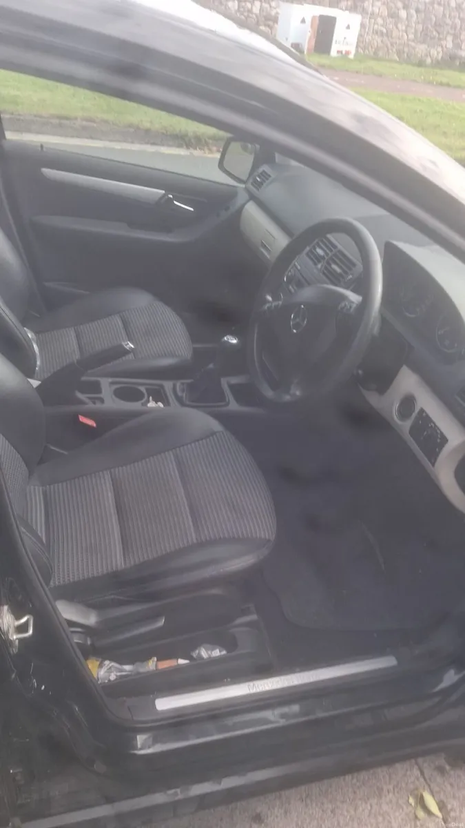 Mercedes-Benz A-Class 2011 - Image 6