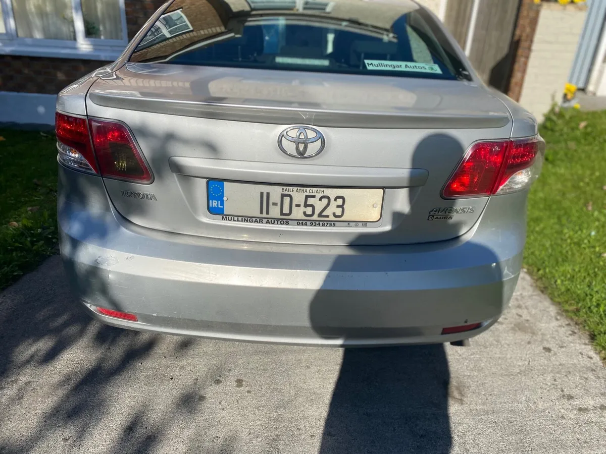 Toyota Avensis 2011 - Image 4