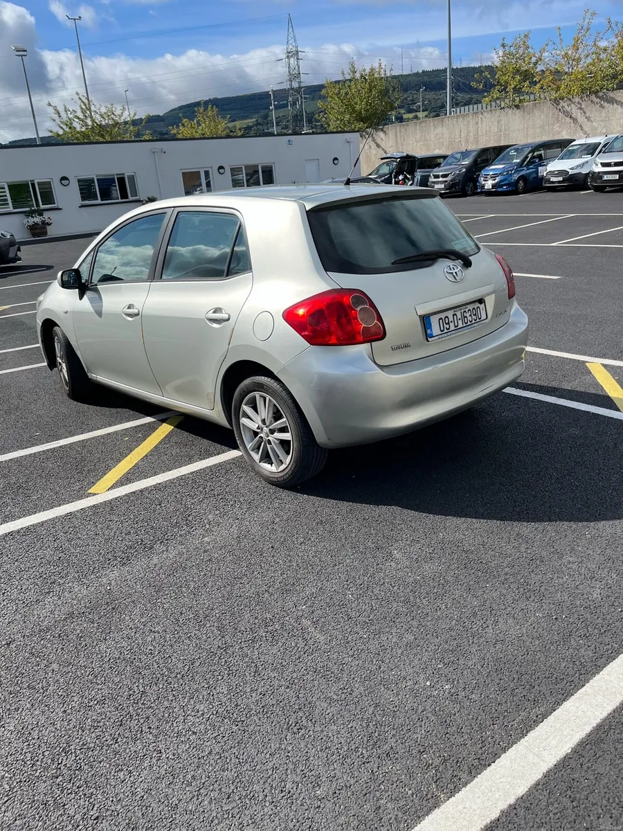 Toyota Auris 1.4 Diesal Automatic 2009 - Image 2