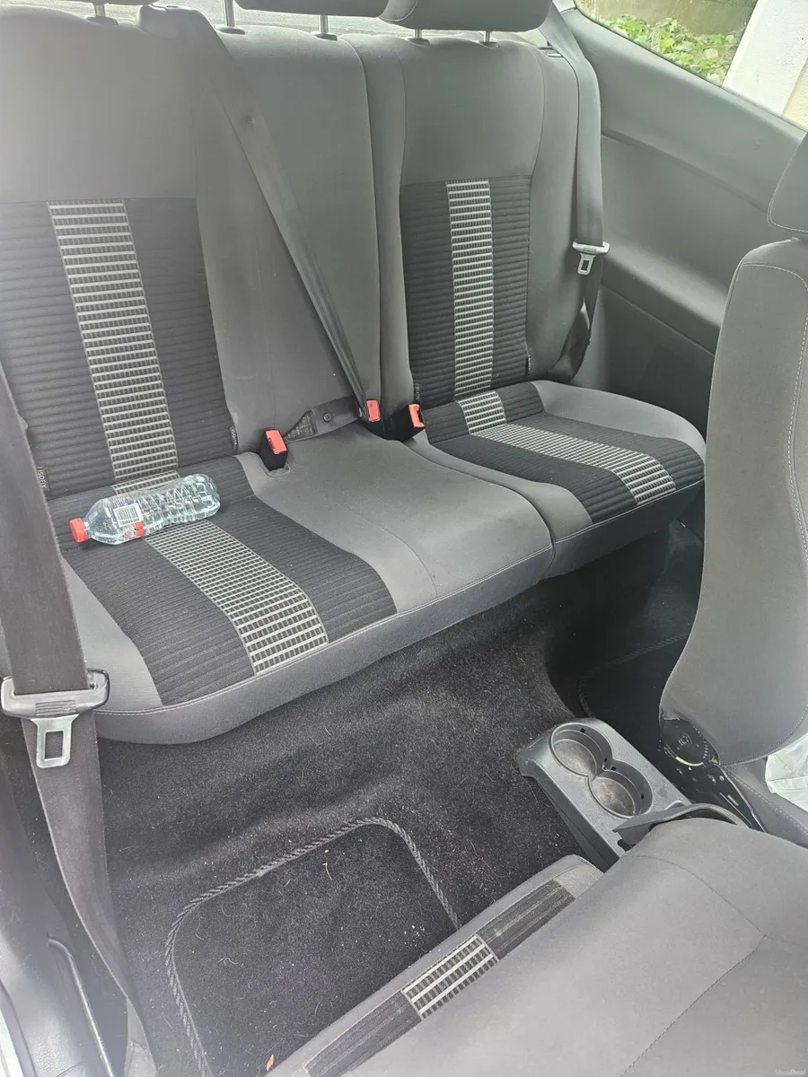 Volkswagen Polo 2009 - Image 5