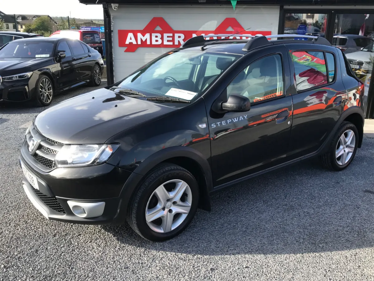 2015 Dacia Sandero Stepway - Image 1