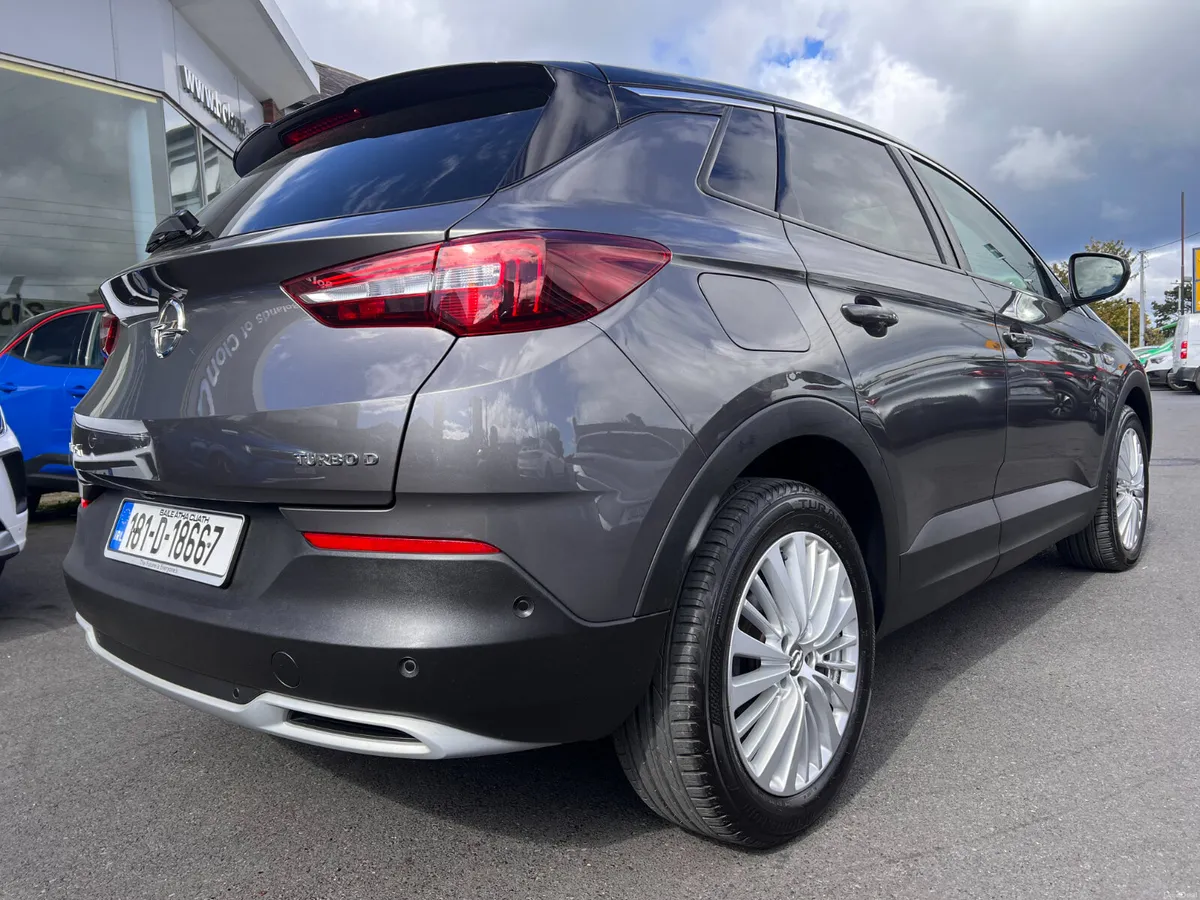 ELITE Top Spec Low Kms Full Opel Service History S - Image 2