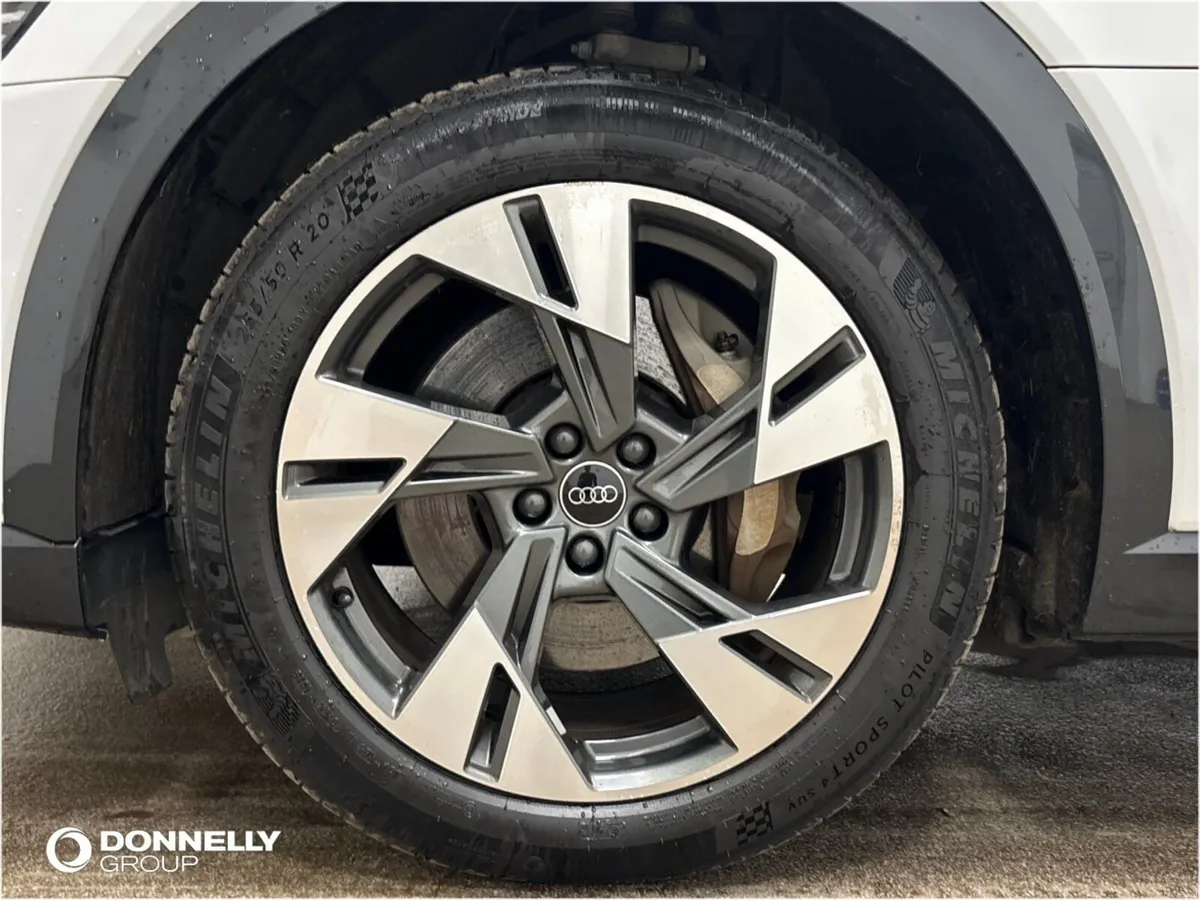 Audi Q8 250kW 50 Quattro 95kWh Sport 5dr Auto - Image 5