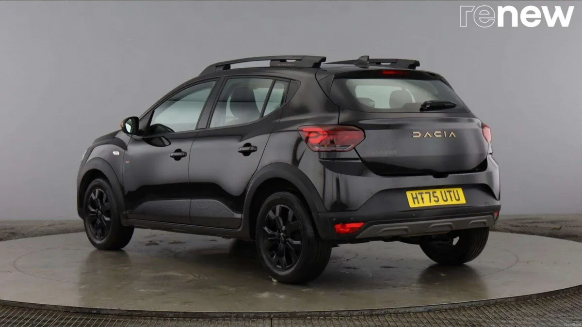 Dacia Sandero Stepway 1.0 TCe Extreme 5dr - Image 2