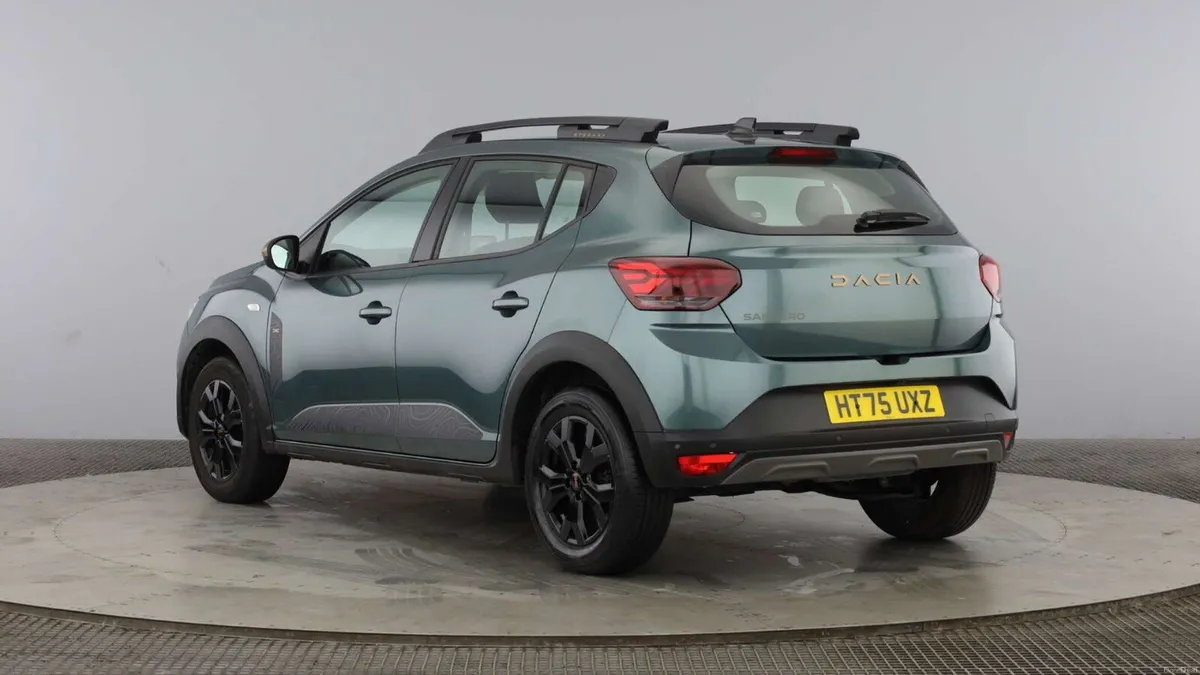 Dacia Sandero Stepway 1.0 TCe Extreme 5dr - Image 2