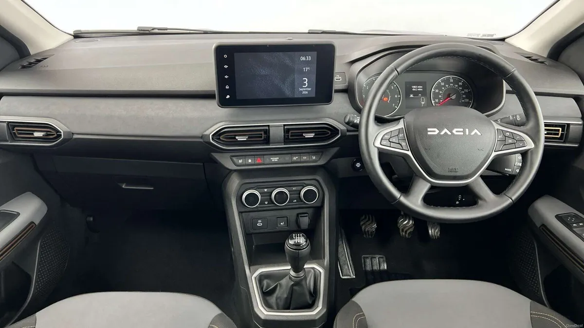 Dacia Sandero Stepway 1.0 TCe Extreme 5dr - Image 3