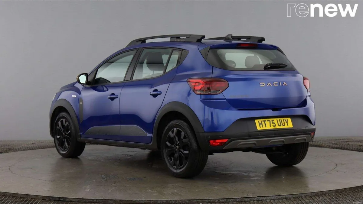 Dacia Sandero Stepway 1.0 TCe Extreme 5dr - Image 2