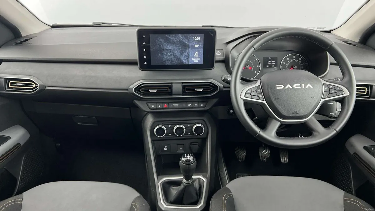 Dacia Sandero Stepway 1.0 TCe Extreme 5dr - Image 3