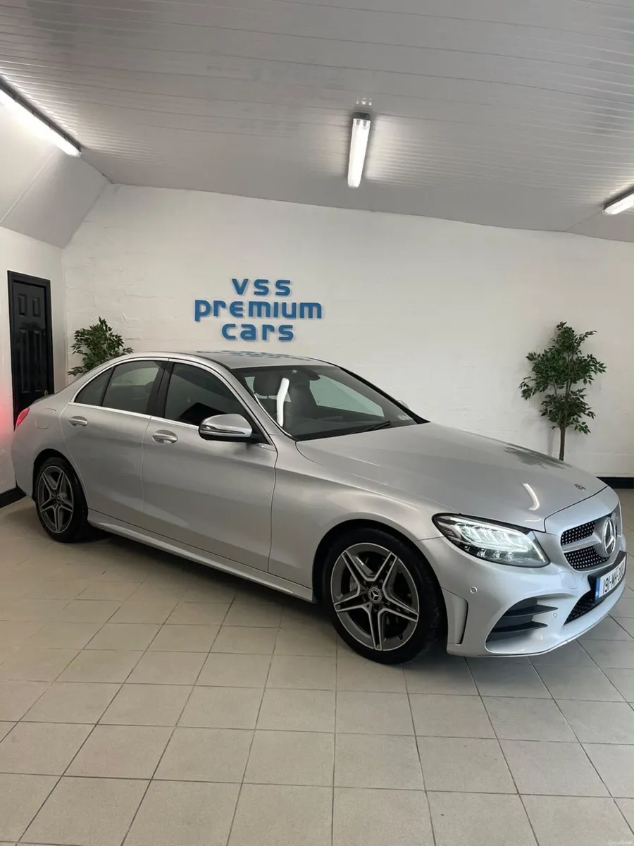 2019 Mercedes-Benz C-Class AMG LINE - Image 4