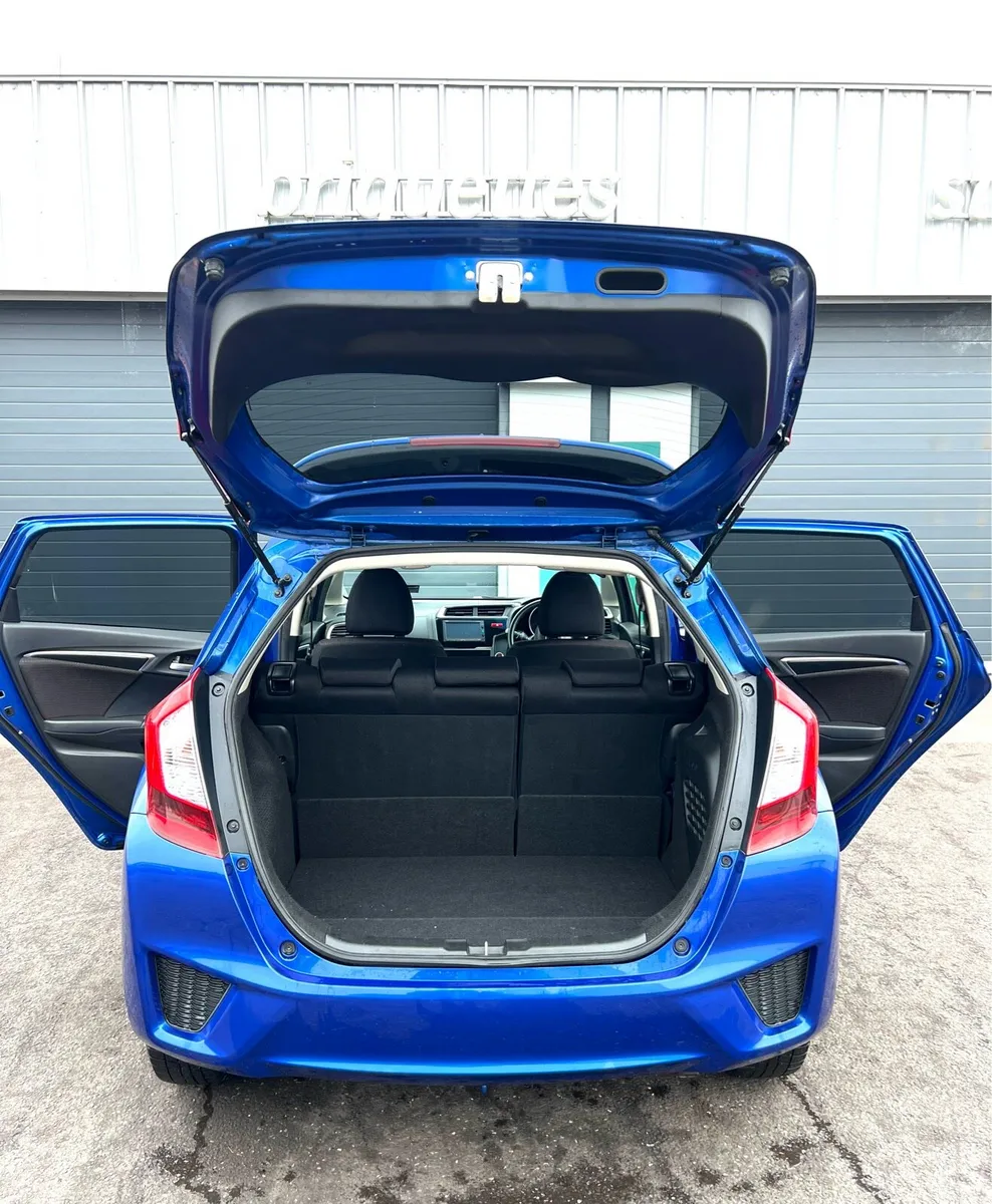 Honda Fit 2015 Automatic * 62k mi only * - Image 5