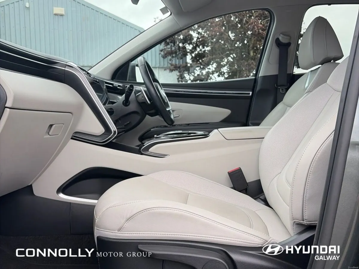 Hyundai Tucson 4WD Executive Plus PHEV Auto 2 Tone - Image 5