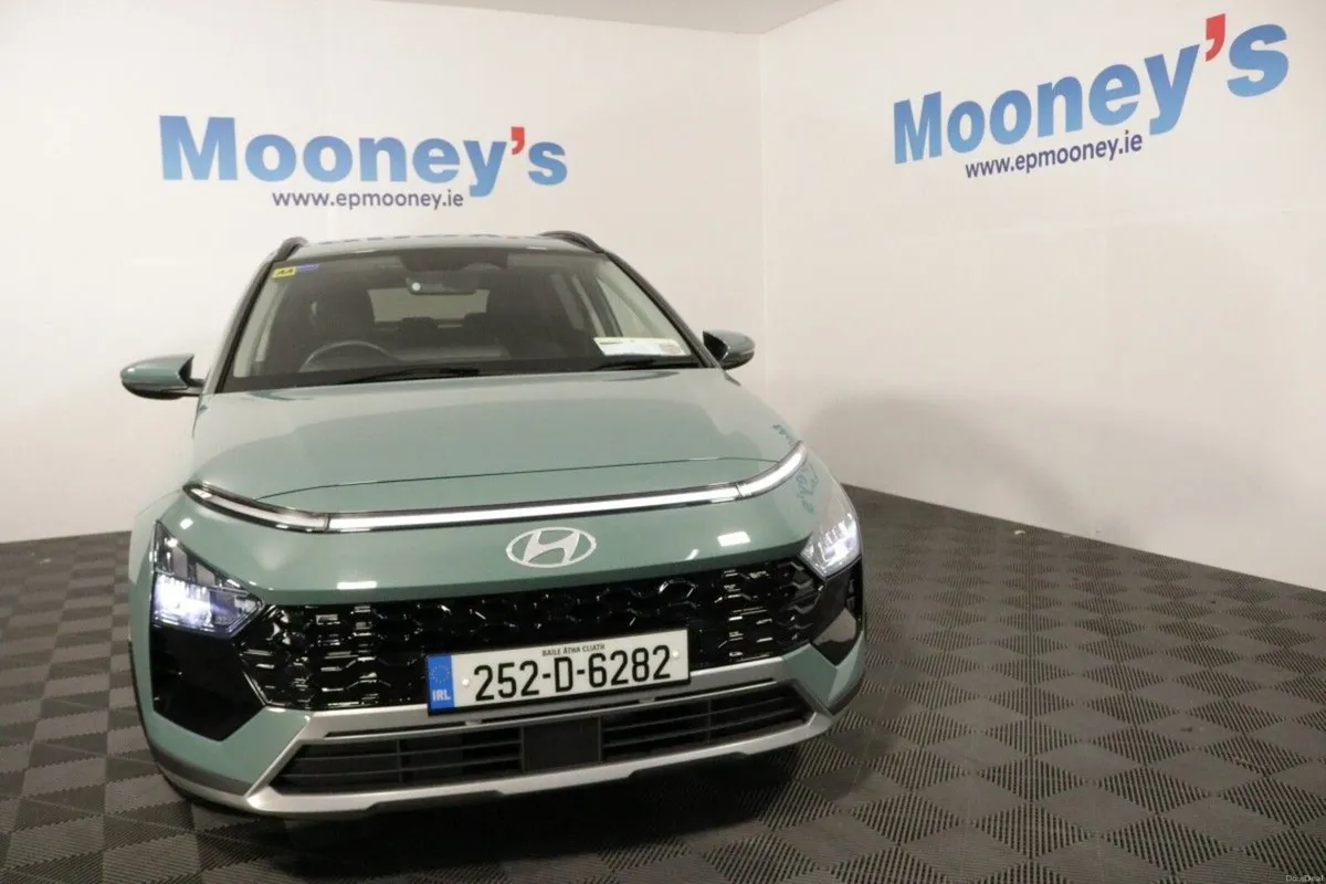 Hyundai Bayon Executive 1.2L Petrol Estate - Image 2