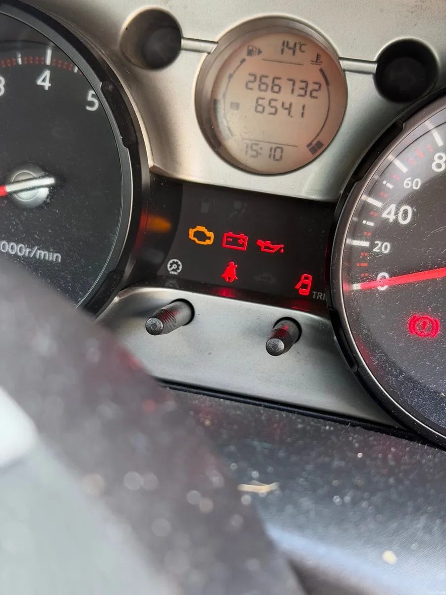 Nissan Qashqai 2008 - Image 3