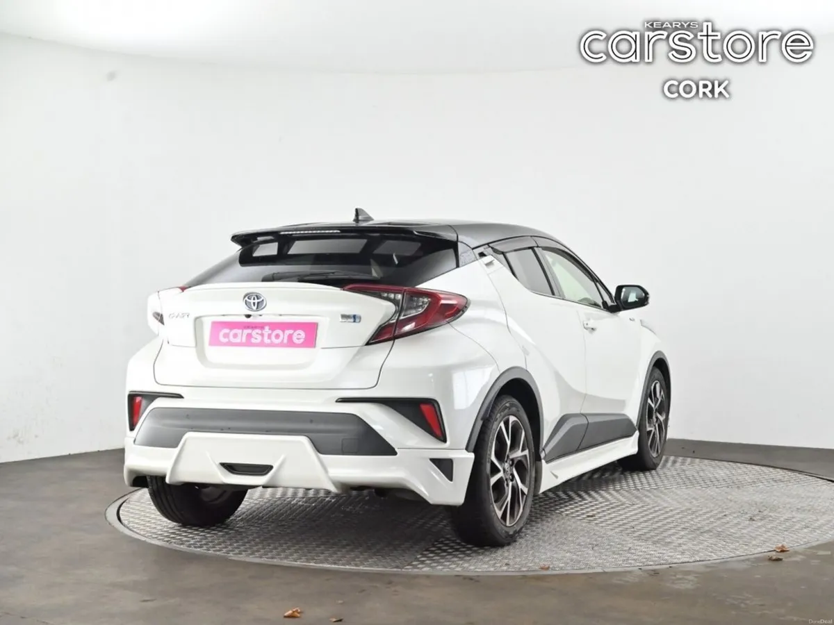 Toyota C-HR 1.8 HYBRID LUNA - Image 5