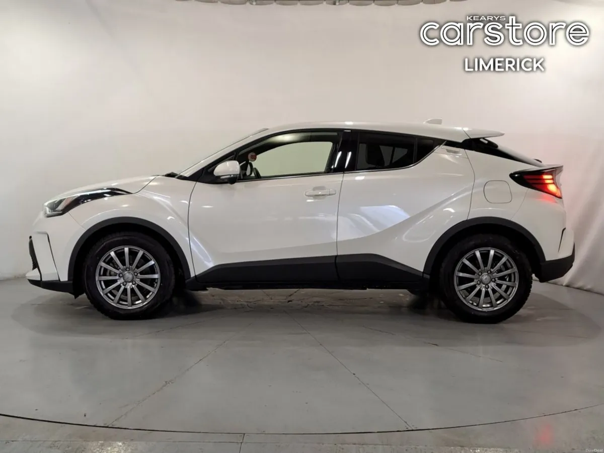 Toyota C-HR G Mode HEV - Image 6