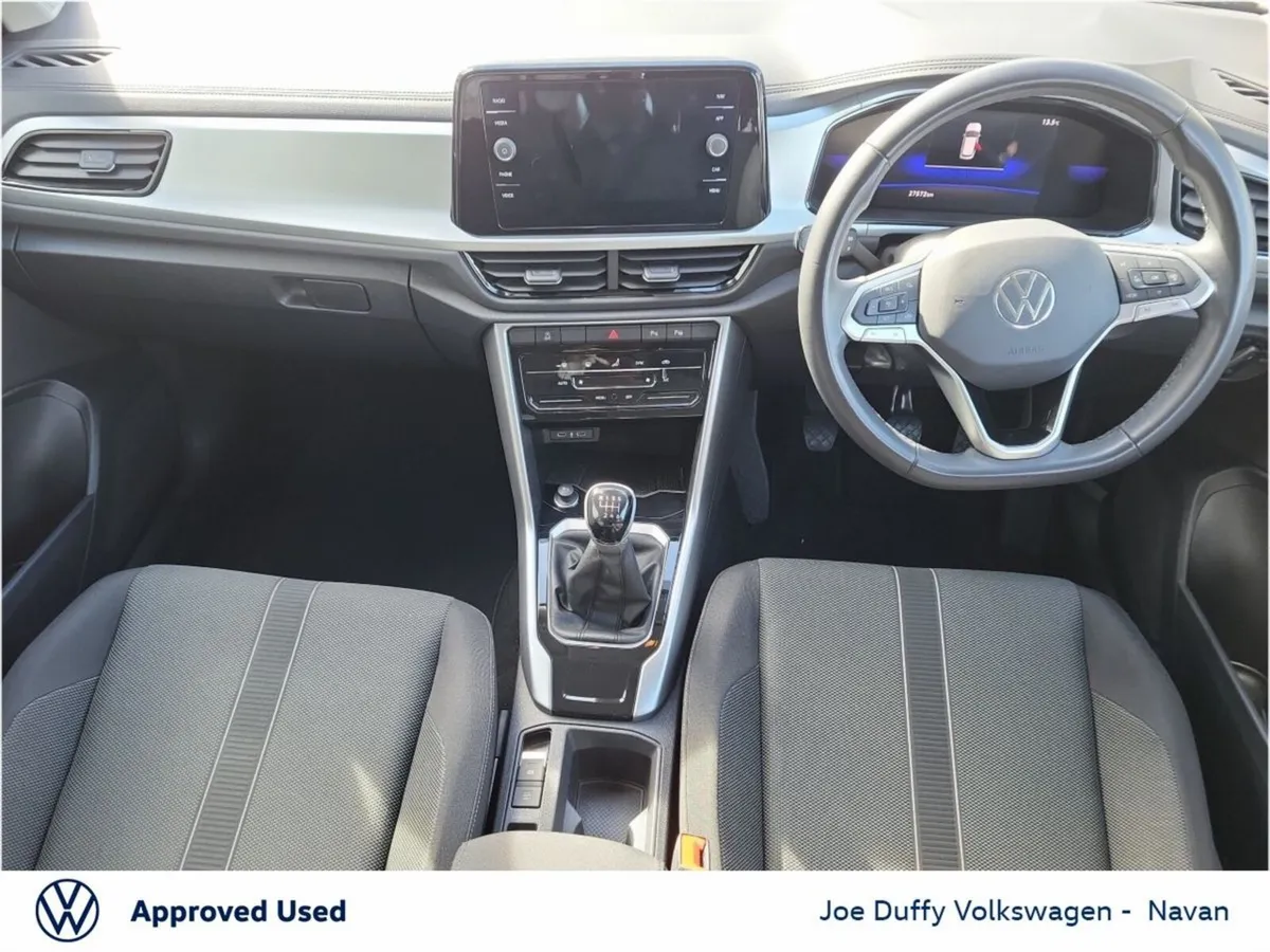 Volkswagen T-Roc LIFE 1.0TSI 110HP - Image 2