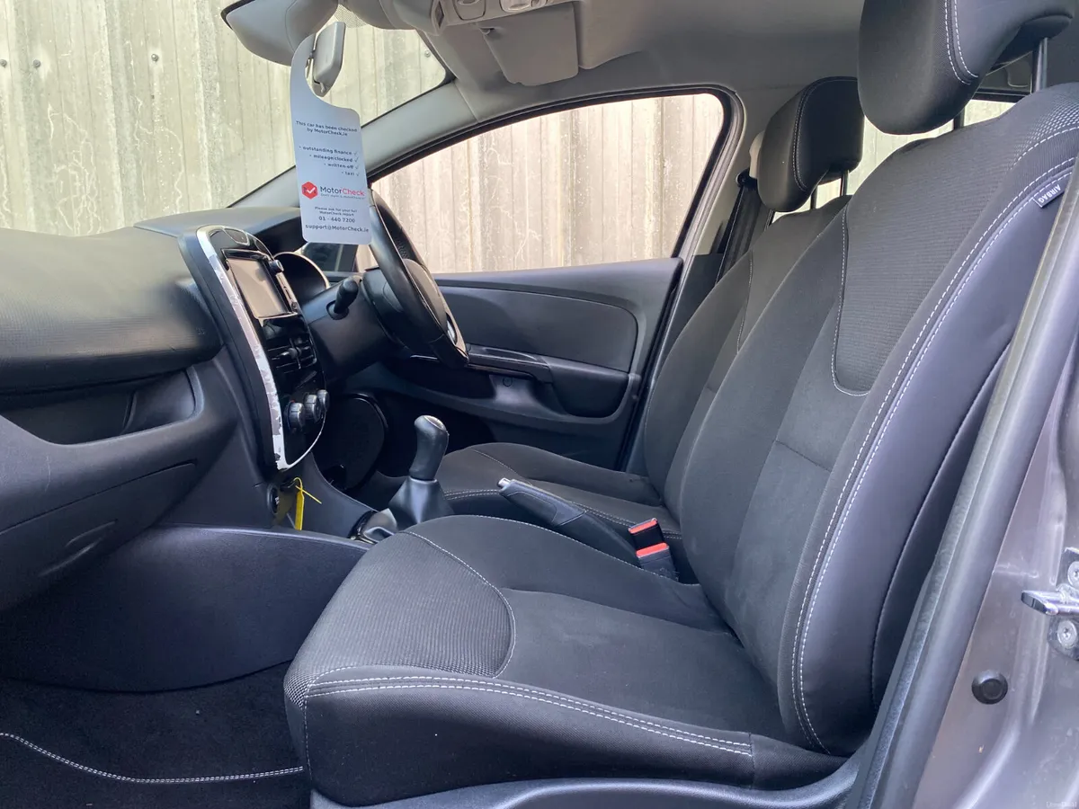 Renault Clio 2017///FINANCE AVAILABLE//// - Image 4