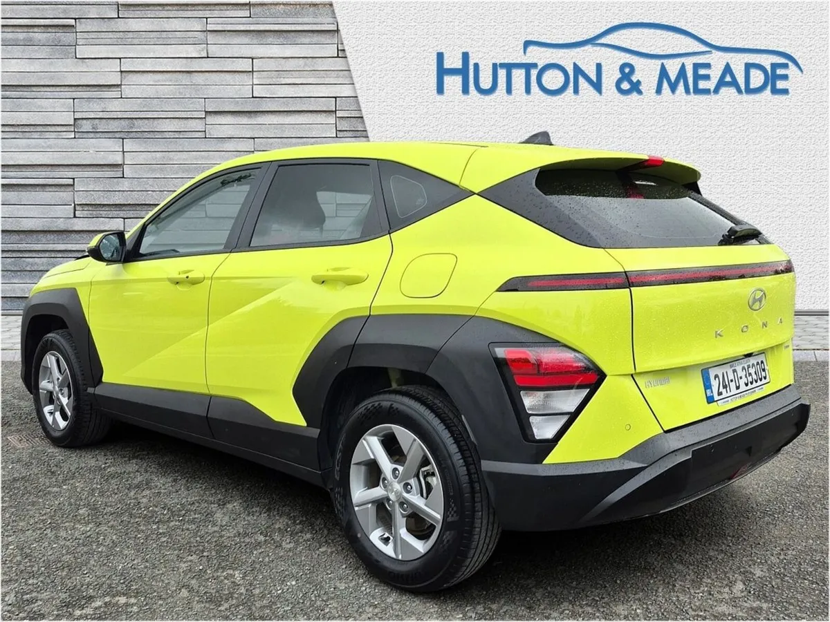 Hyundai KONA Signature HEV 1.6 Petrol 5dr - Image 2