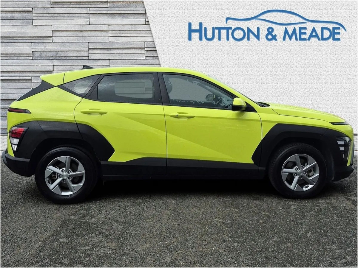 Hyundai KONA Signature HEV 1.6 Petrol 5dr - Image 6