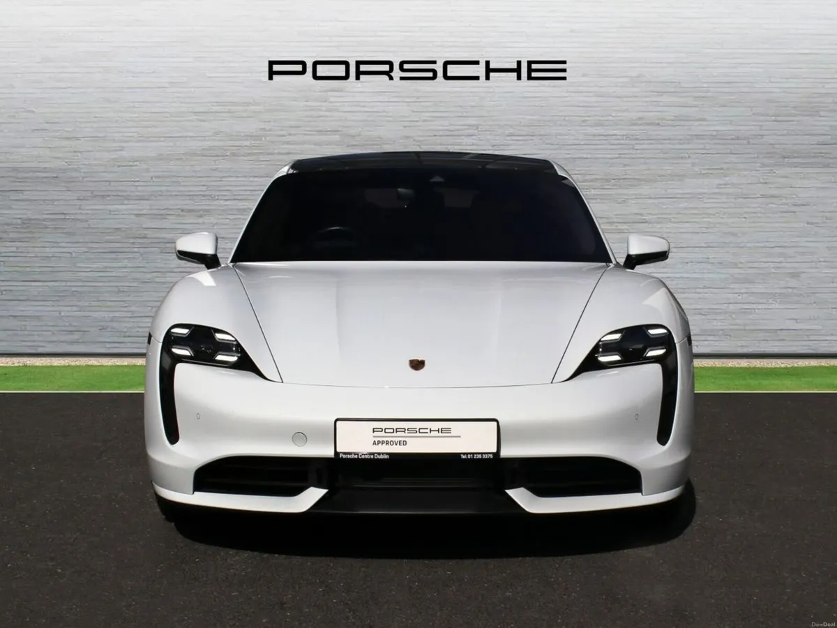Porsche Taycan Turbo - Image 6