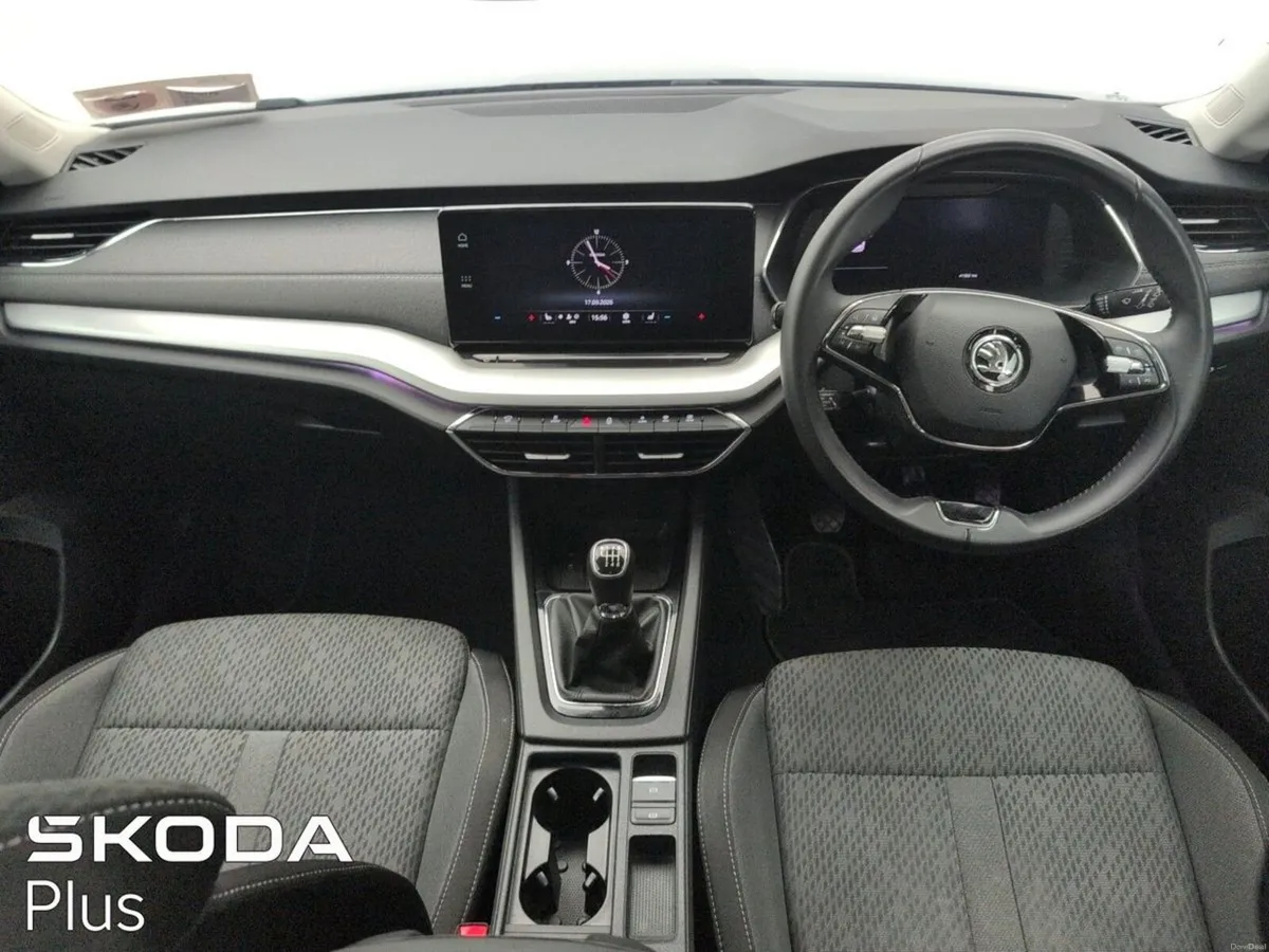 Skoda Octavia STYLE 2.0TDI 150HP *HEATED SEATS*KEY - Image 2