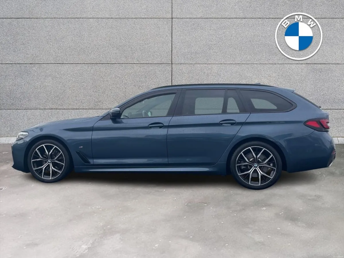 BMW 5-Series 520d M Sport Touring - Image 3