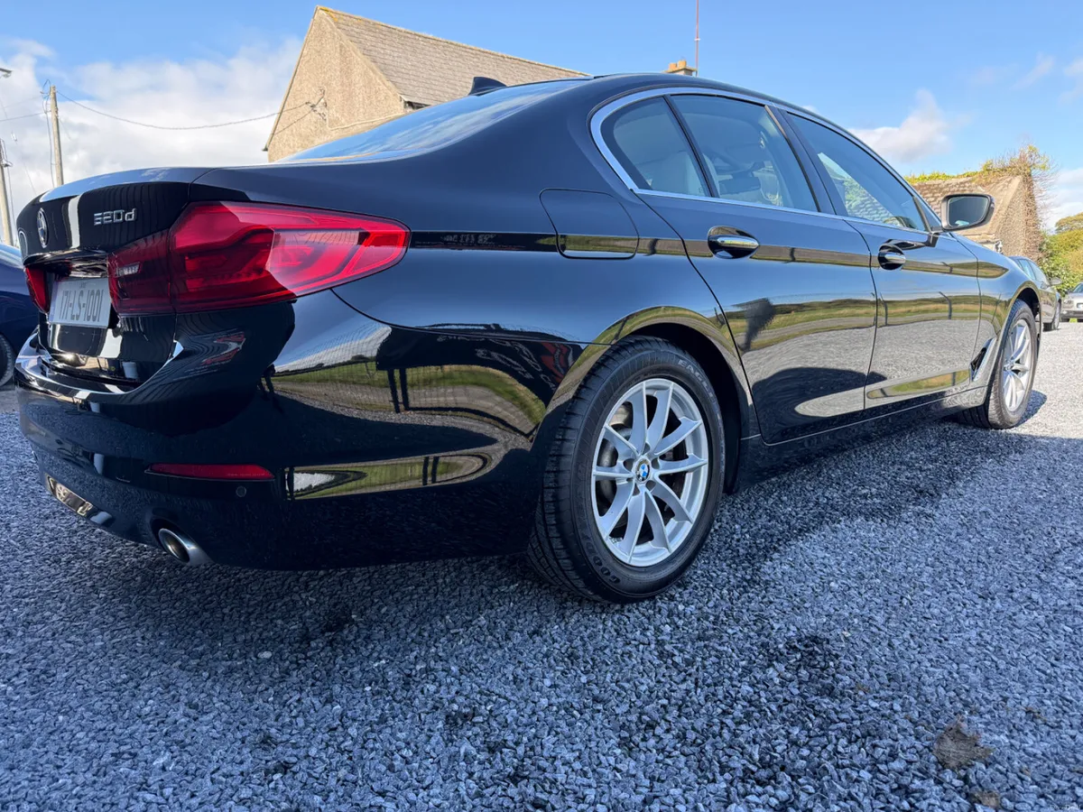BMW 5-Series 2.0 Diesel Low km - Image 6