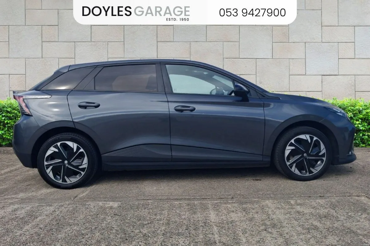 MG MG4 MG4 LR Excite 64kwh - Image 2