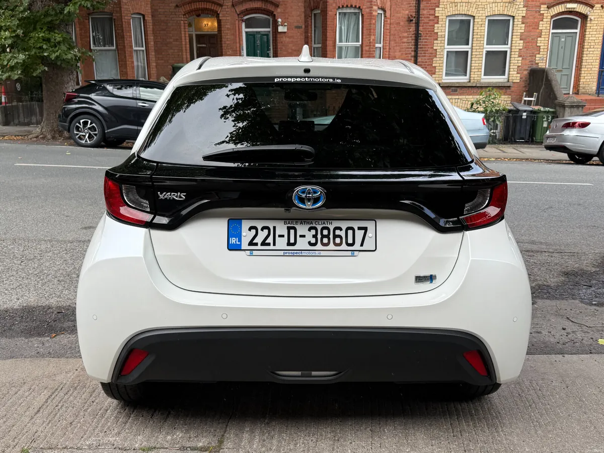 2022 Toyota Yaris, Hybrid Automatic, New Nct 10/28 - Image 6