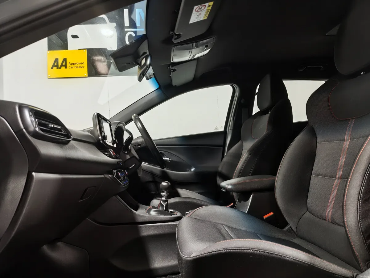 Hyundai i30 2022 N-LINE DELUXE  EXTRAS NARDO GREY - Image 2