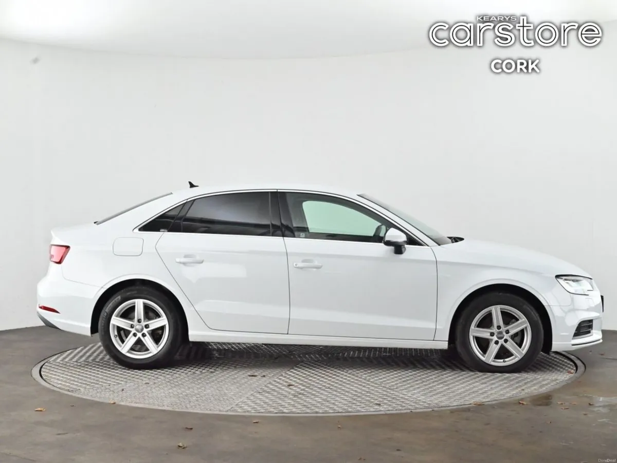 Audi A3 1.4 TSFI S TRONIC - Image 2