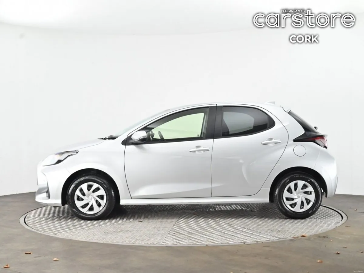 Toyota Yaris 1.5 - Image 6