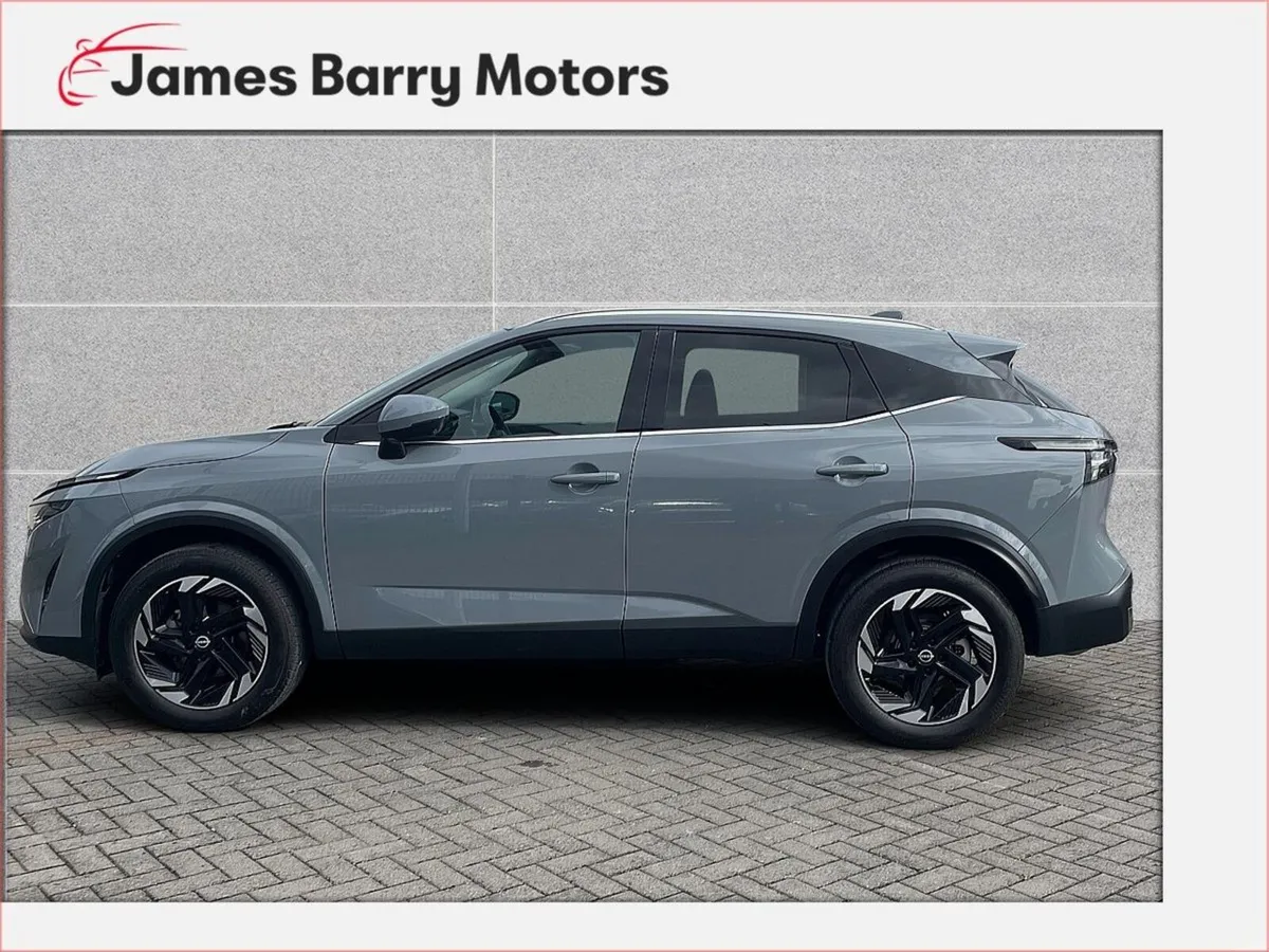 Nissan Qashqai 1.3 PET MILD HYBRID SV PREMIUM - Image 3