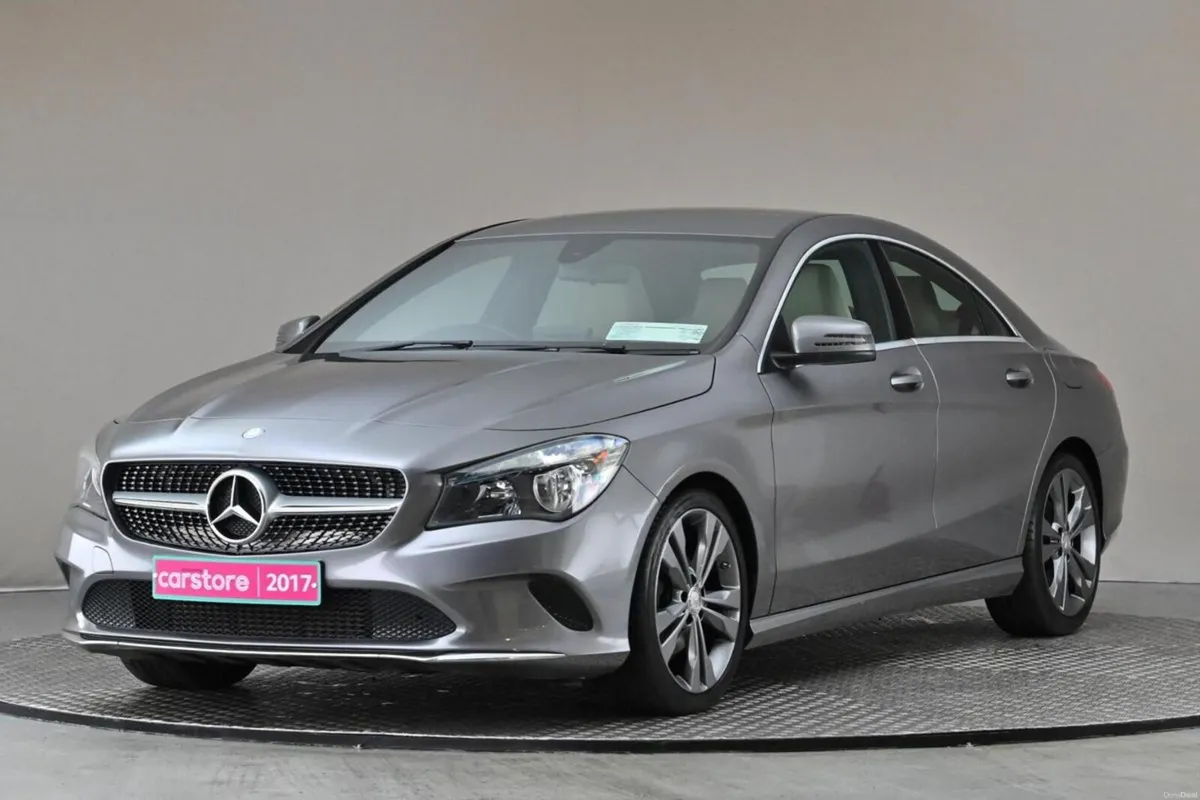 Mercedes-Benz CLA CLA 180 URBAN **FULL BEIGE LEATH - Image 3