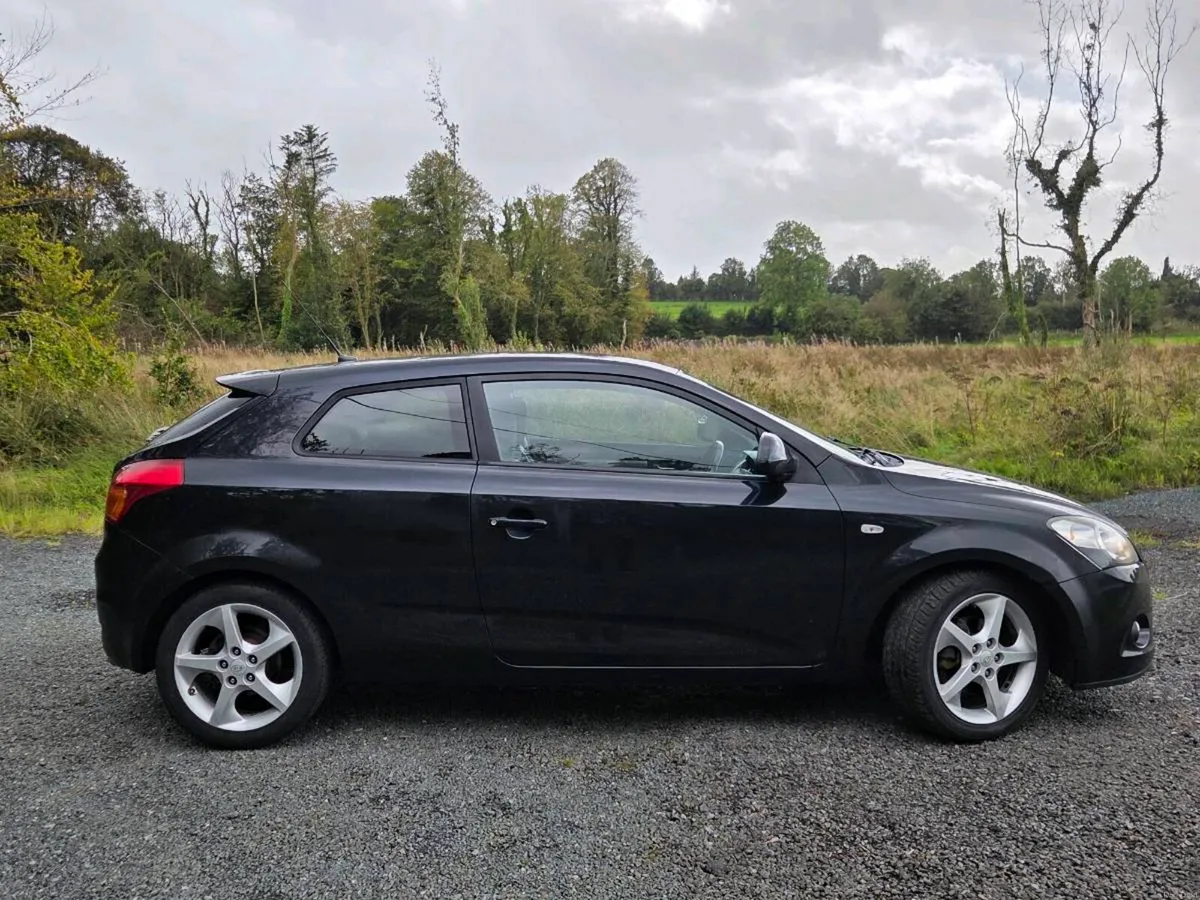 Kia Ceed - Image 3
