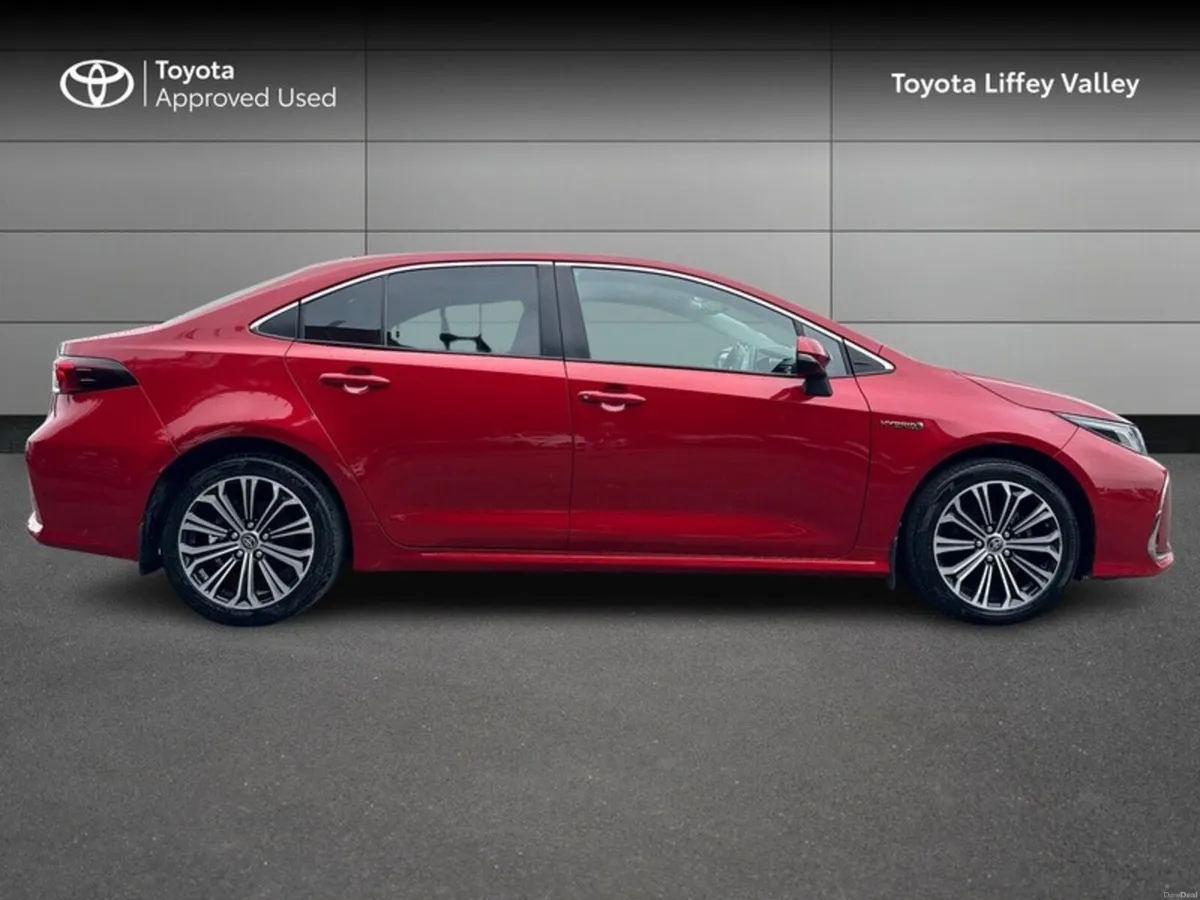Toyota Corolla COROLLA HYBRID SALOON LUNA SPORT - Image 3