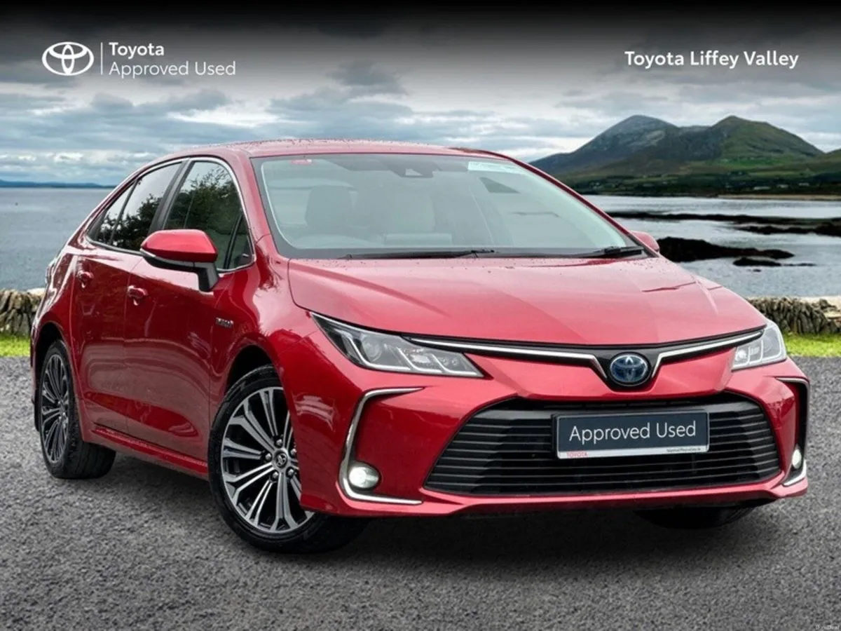 Toyota Corolla COROLLA HYBRID SALOON LUNA SPORT - Image 1