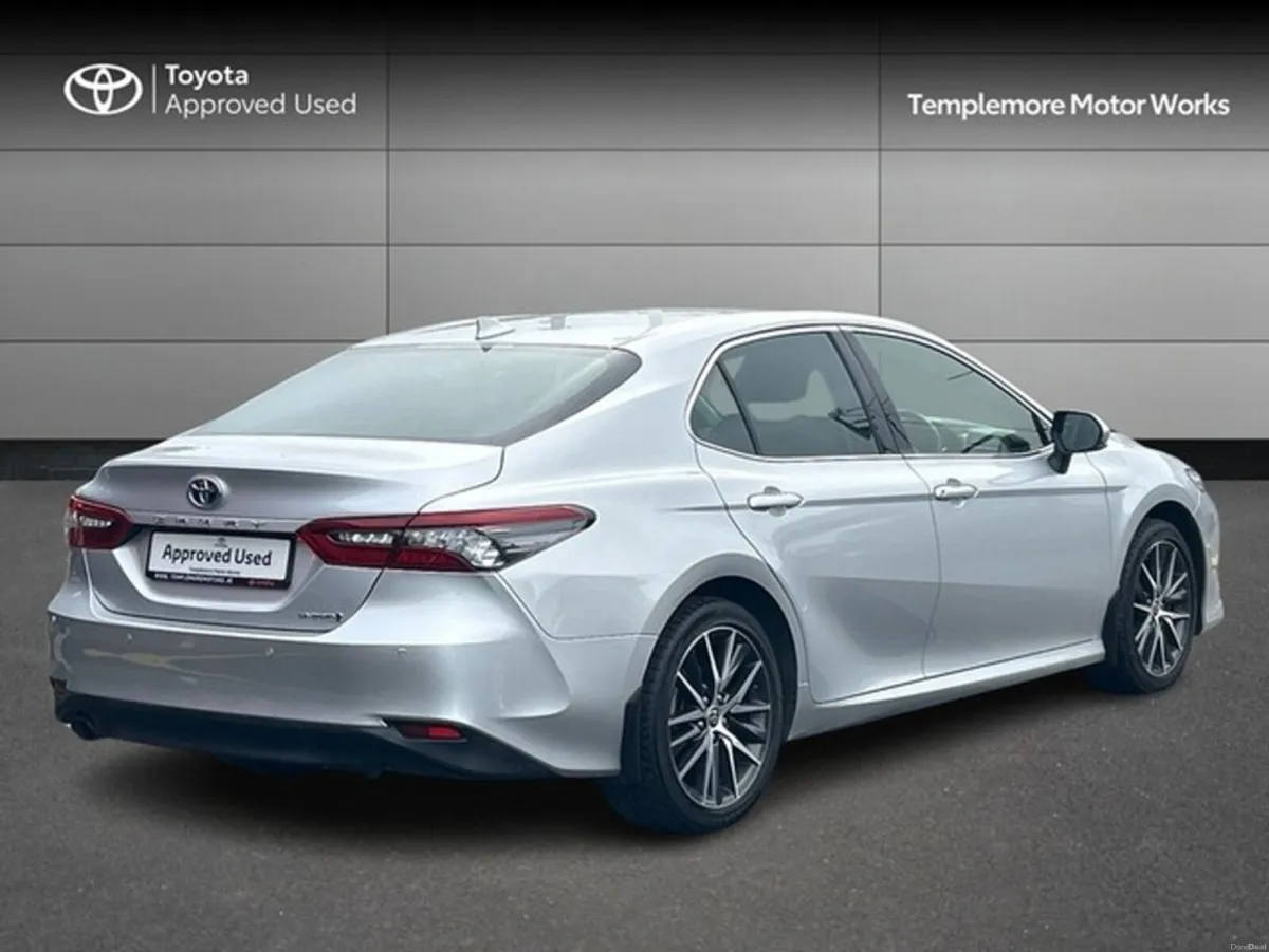 Toyota Camry CAMRY PLATINUM EDITION - Image 2