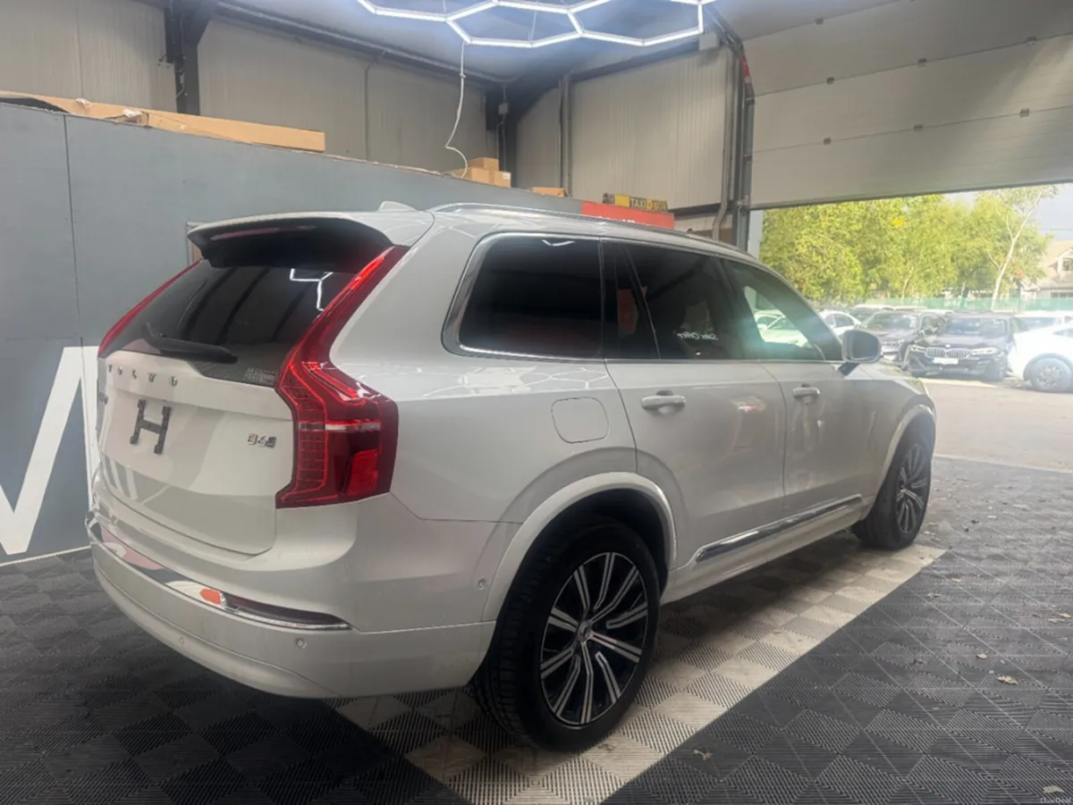 Volvo XC90 2023 VOLVO XC90 4WD ULTIMATE B6 AWD AIR - Image 3