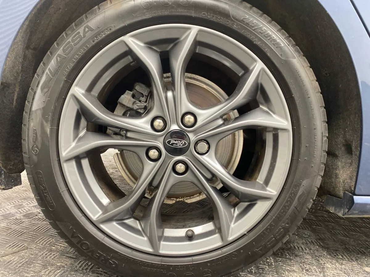 Ford Focus 1.0 EcoBoost 125PS ST-Line - Image 5
