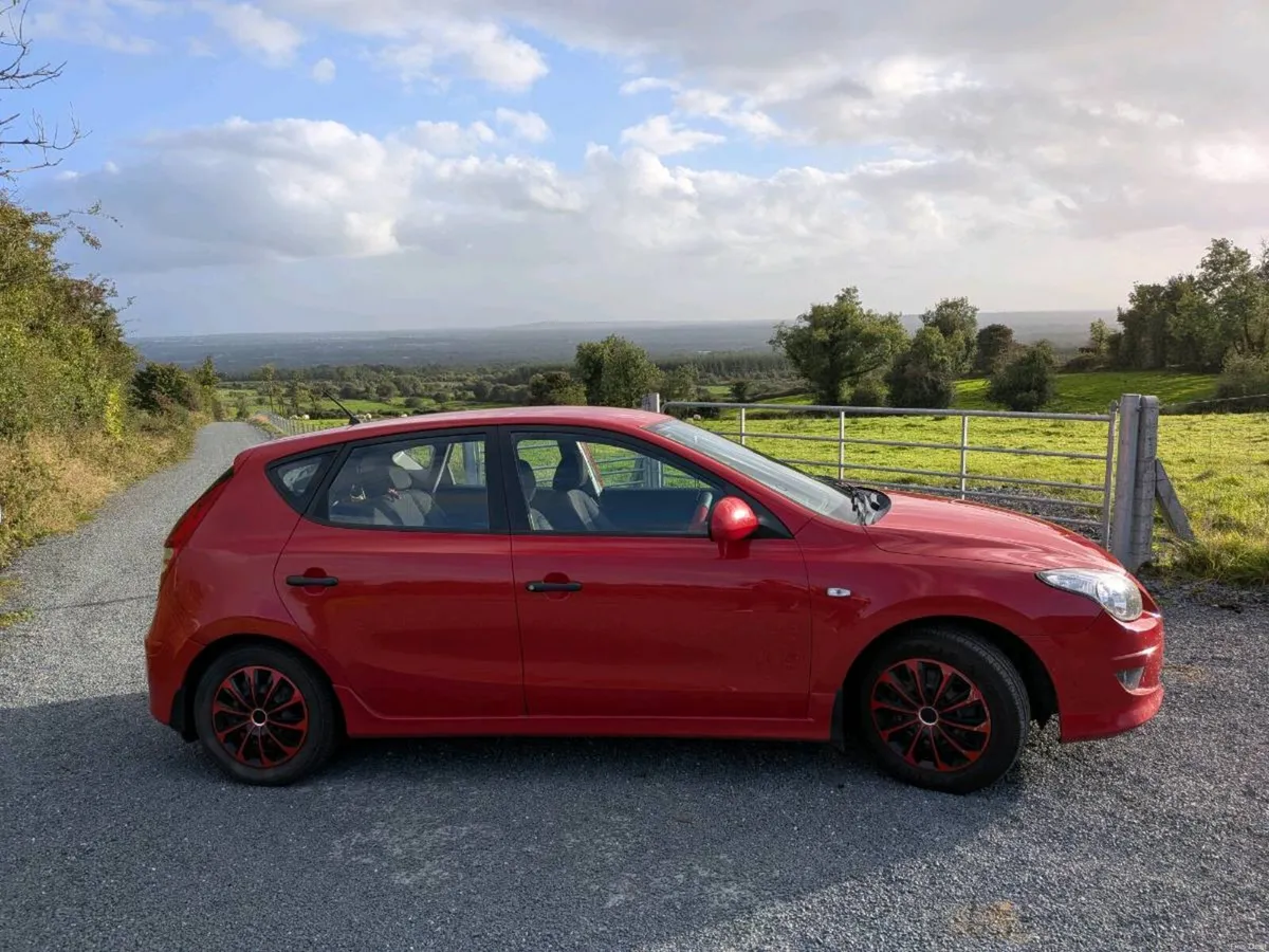Hyundai i30 - Image 1