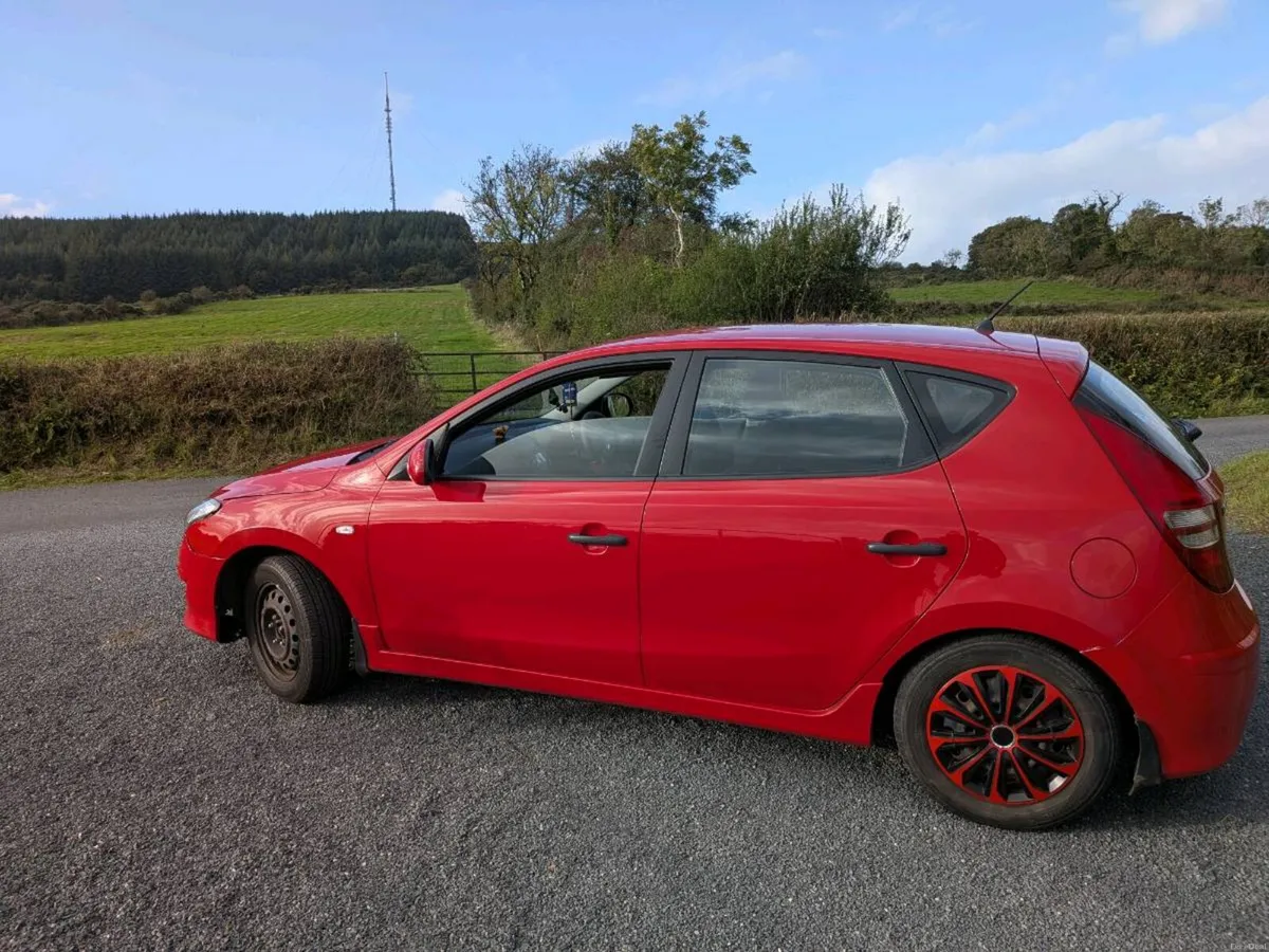 Hyundai i30 - Image 6