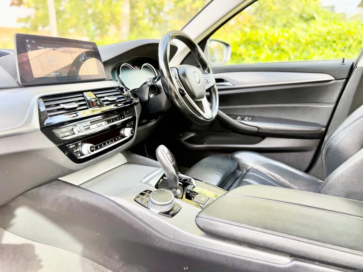 BMW 5-Series 2018!! 520D !!! X-DRIVE !! - Image 3