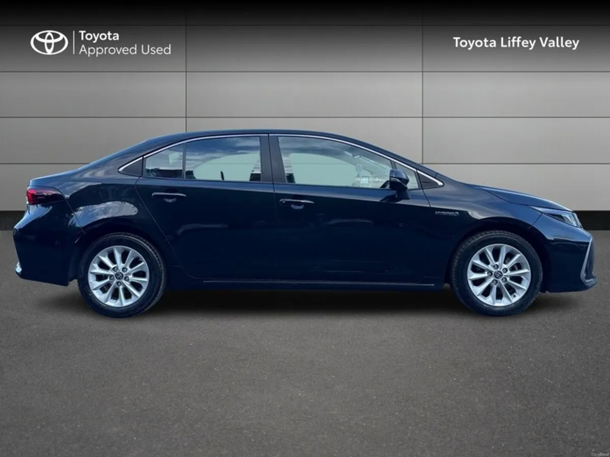 Toyota Corolla COROLLA HYBRID LUNA SALOON - Image 3