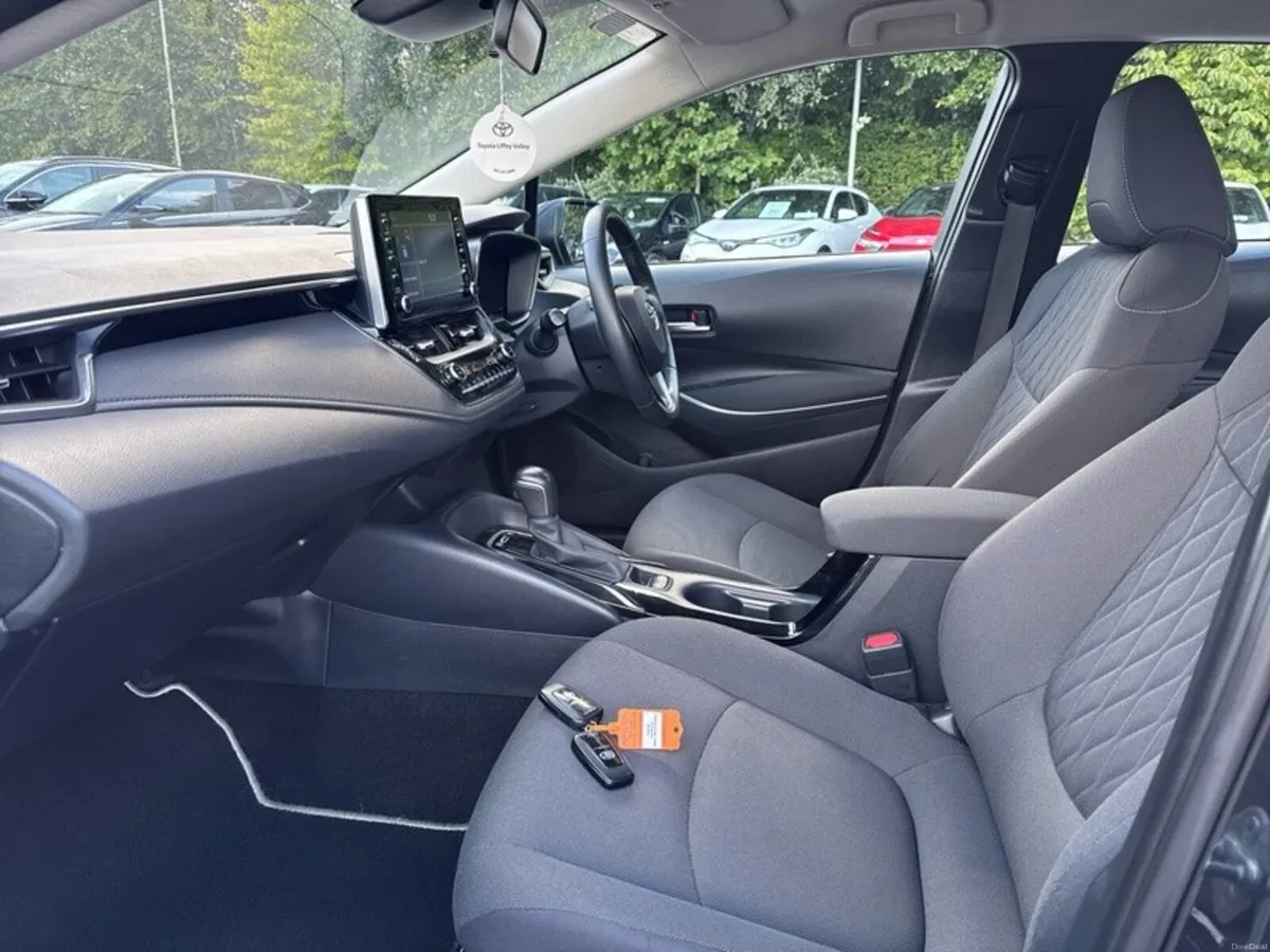 Toyota Corolla COROLLA HYBRID LUNA SALOON - Image 6