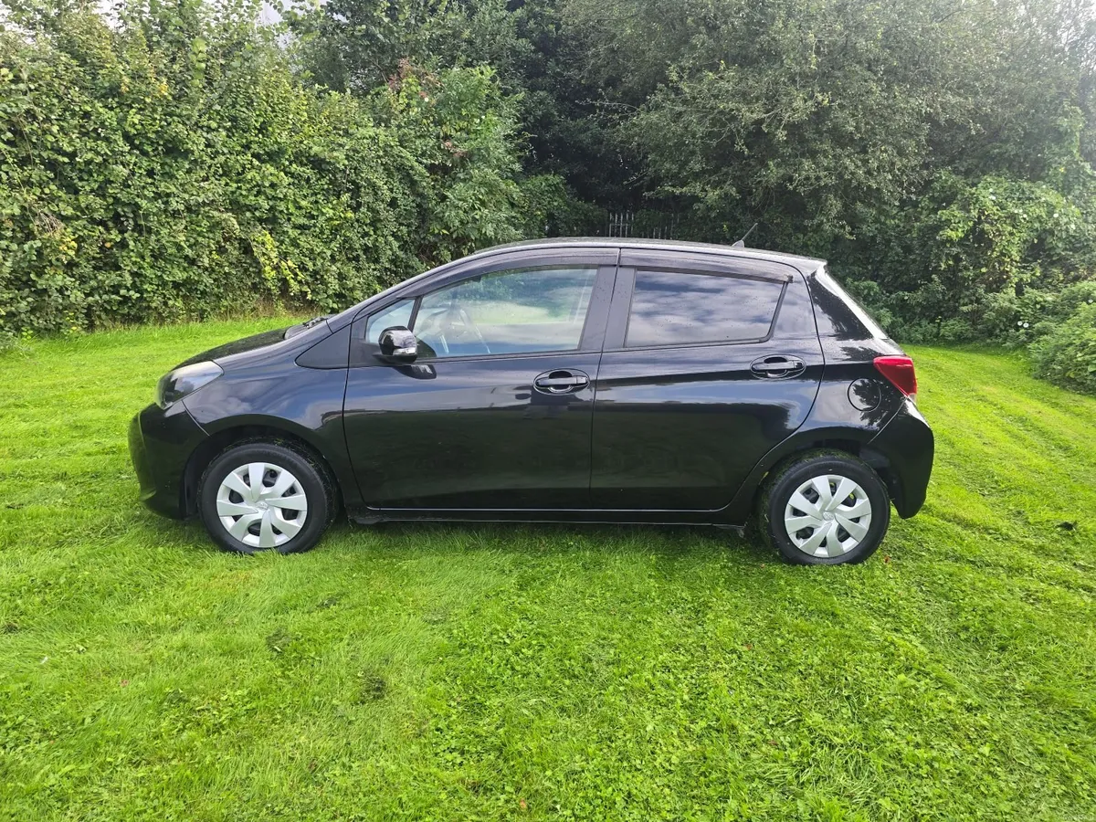 161 Toyota Vitz 1.0 VVti AutomaticLow mil,Nctd,Tax - Image 2