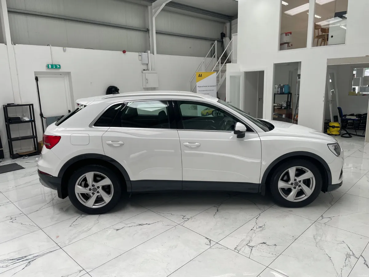 2019 Audi Q3 New Model 35 2.0 tdi Quattro Manual - Image 4