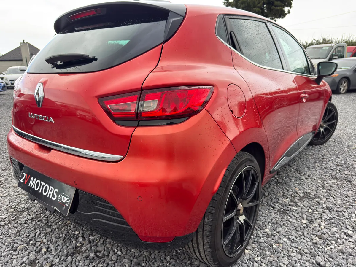 🔵 Renault Clio 1.2 Petrol Automatic Low Km - Image 5